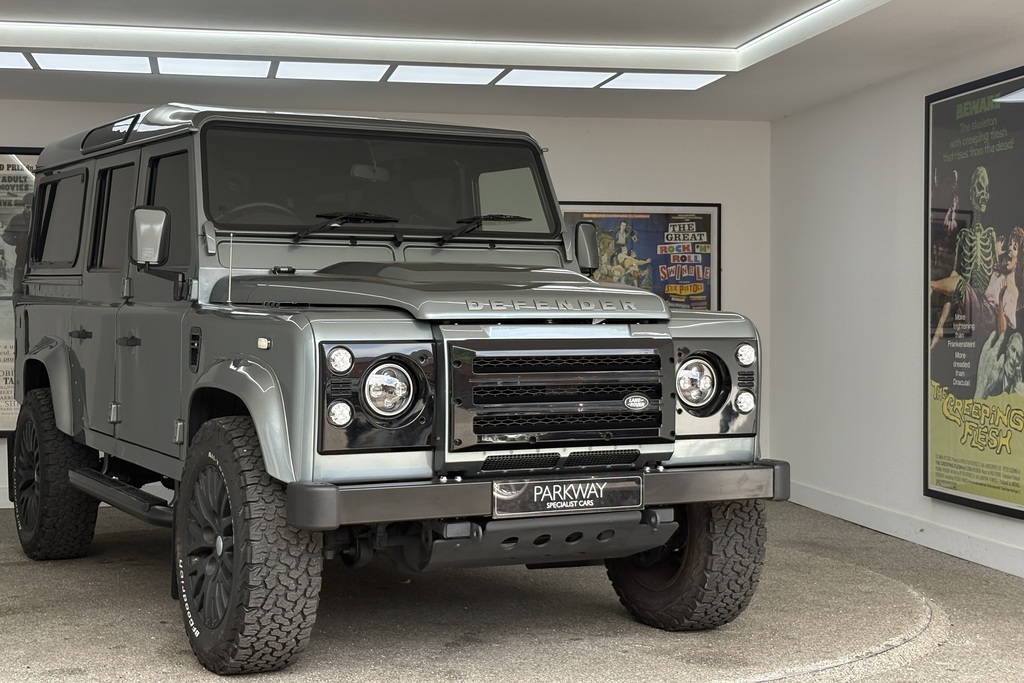 Land Rover Defender 110 2.2 Tdci Xs S W Grey