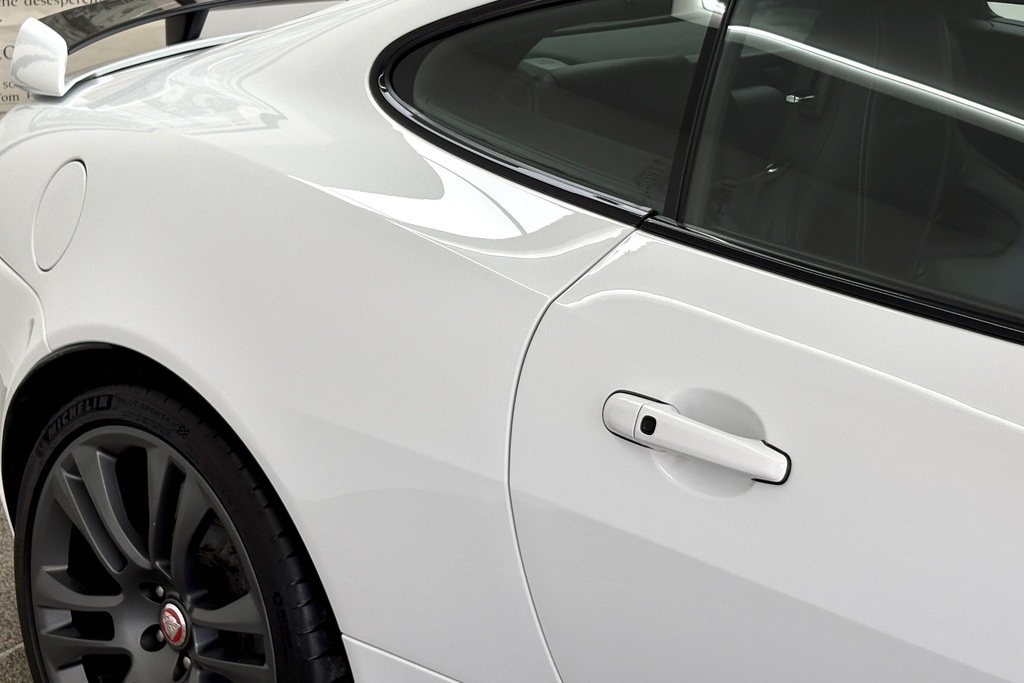 Jaguar XKR-S 5.0 V8 Coupe White #6