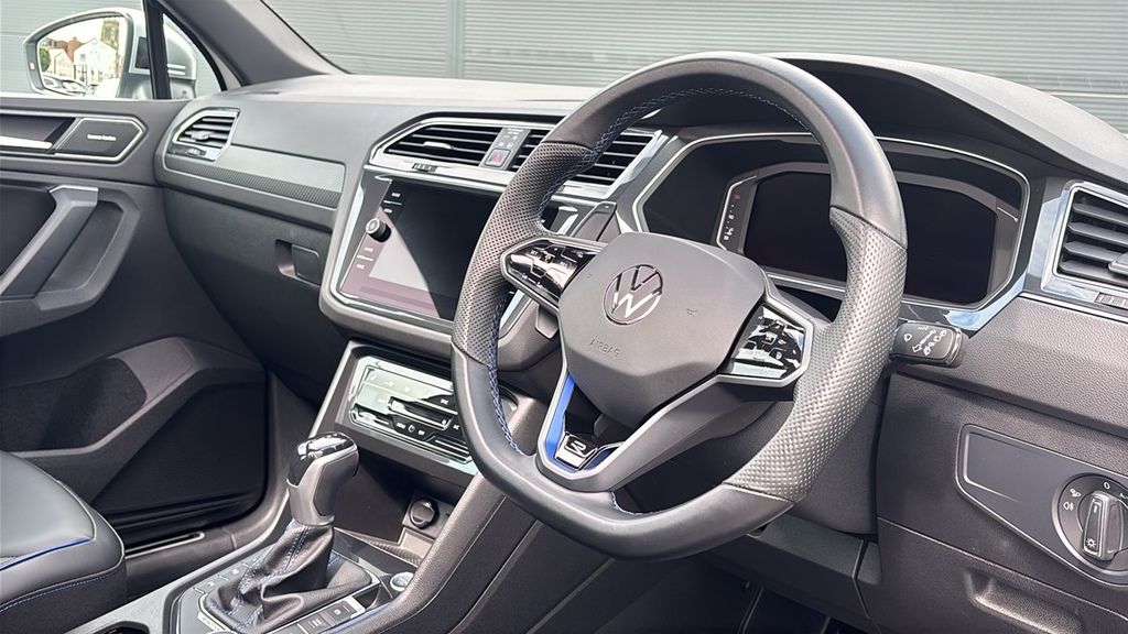 Volkswagen Tiguan 2.0 Tsi 320 4Motion R Dsg 320 Ps White #6