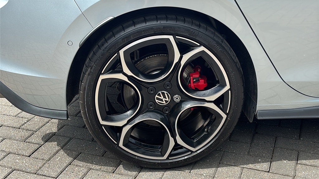 Volkswagen Golf 2.0 Tsi 265 Gti Dsg 265 Ps Silver #5