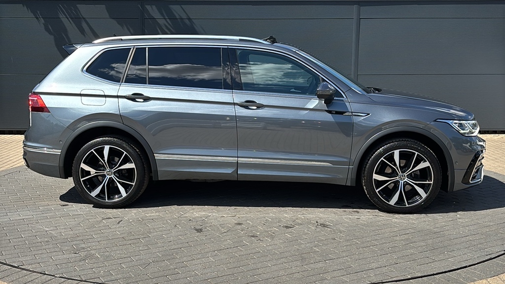 Volkswagen Tiguan Allspace 2.0 Tdi R-line Dsg 150 Ps Grey #4