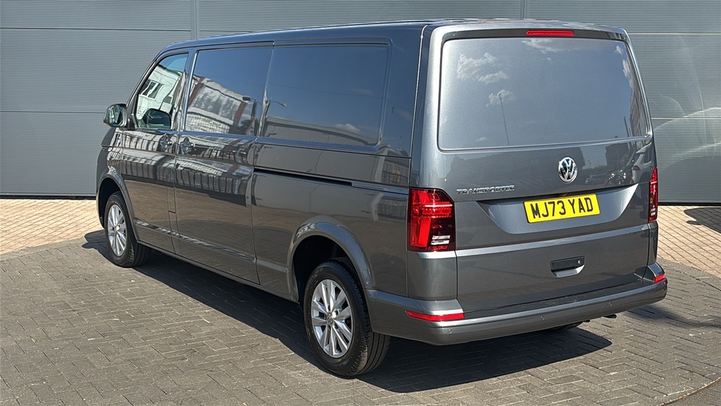 Volkswagen Transporter 2.0 Tdi 150 Highline Van Dsg 150 Ps Grey #3