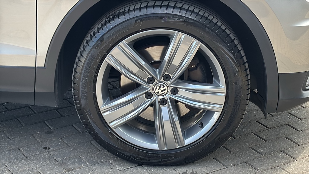 Volkswagen Tiguan 2.0 Tdi 190 4Motion Sel Dsg 190 Ps Silver #5