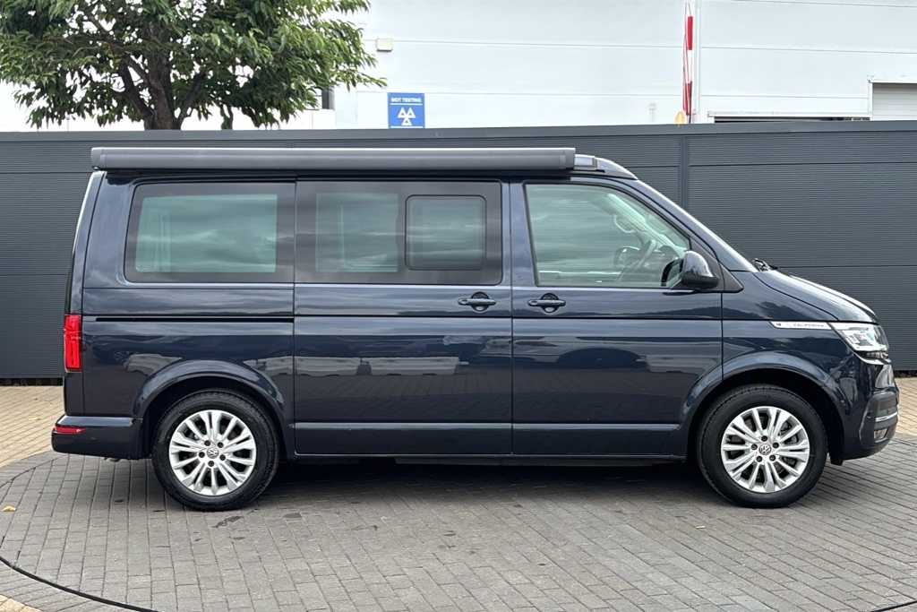 Volkswagen California 2.0 Tdi Ocean 204 4Motion Dsg 204 Ps Blue #4