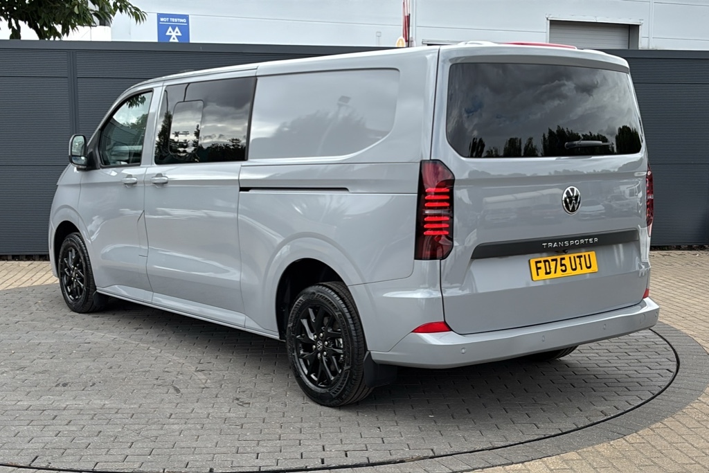 Volkswagen Transporter 2.0 Tdi 150 Commerce Pro Kombi Van 150 Ps Grey #3