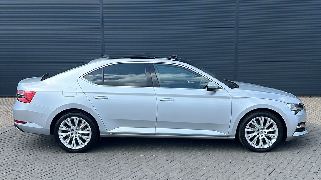 Skoda Superb 2.0 Tsi 280 Laurin Klement 4X4 Dsg 280 Ps Silver #4