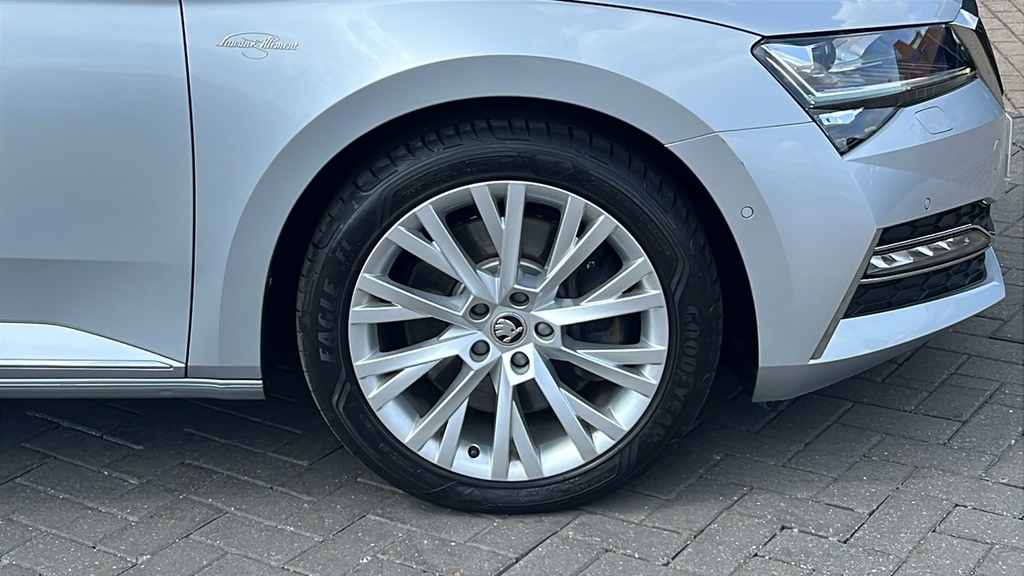 Skoda Superb 2.0 Tsi 280 Laurin Klement 4X4 Dsg 280 Ps Silver #5
