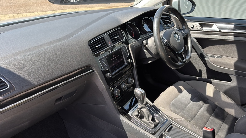 Volkswagen Golf 1.6 Tdi 110 Gt Edition Dsg 110 Ps Silver #2