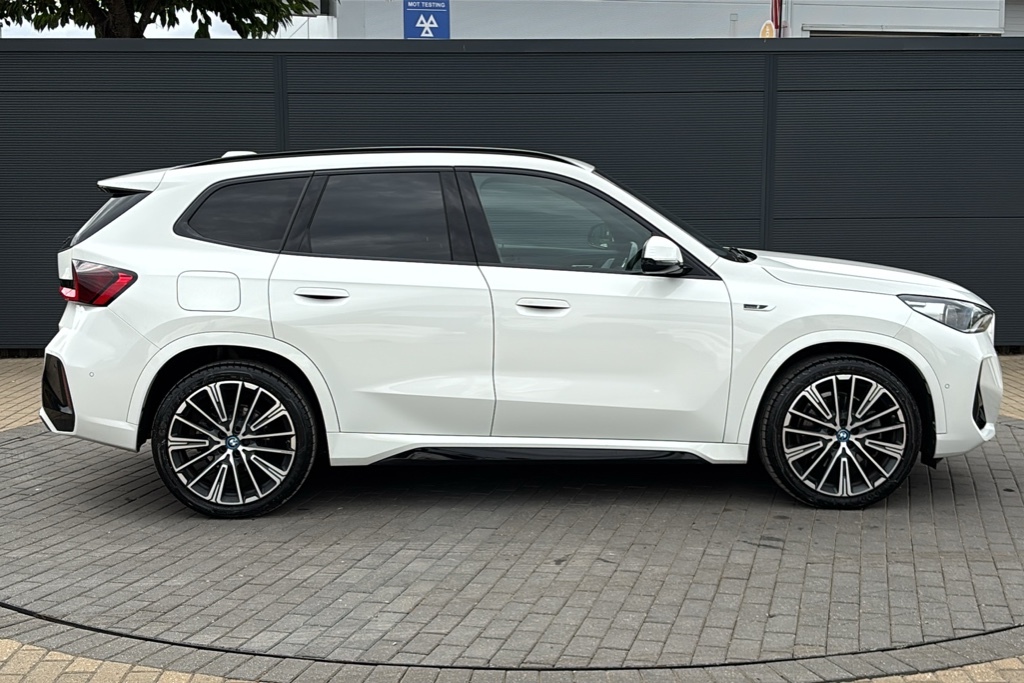 BMW X1 Xdrive 30E M Sport Step 326 Ps White #4