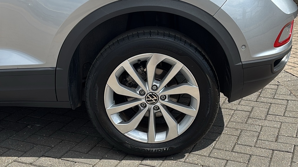 Volkswagen T-Roc 1.5 Tsi Match Dsg 0 Ps Silver #5
