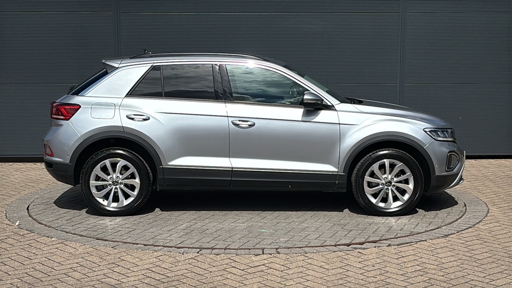 Volkswagen T-Roc 1.5 Tsi Match Dsg 0 Ps Silver #4