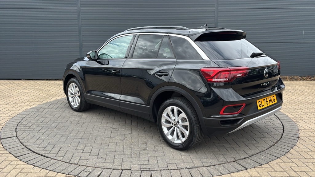 Volkswagen T-Roc 1.5 Tsi Match 150 Ps Black #3
