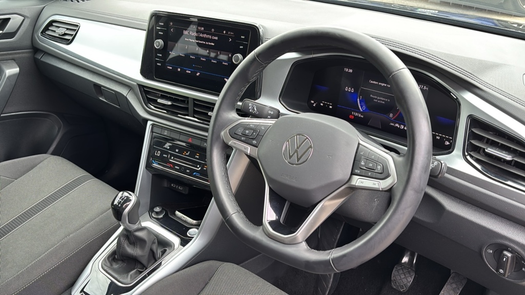 Volkswagen T-Roc 1.5 Tsi Match 150 Ps Black #6
