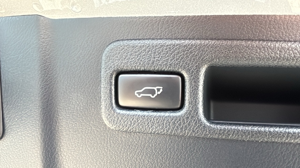Lexus NX 300H 2.5 F-sport Cvt White #11