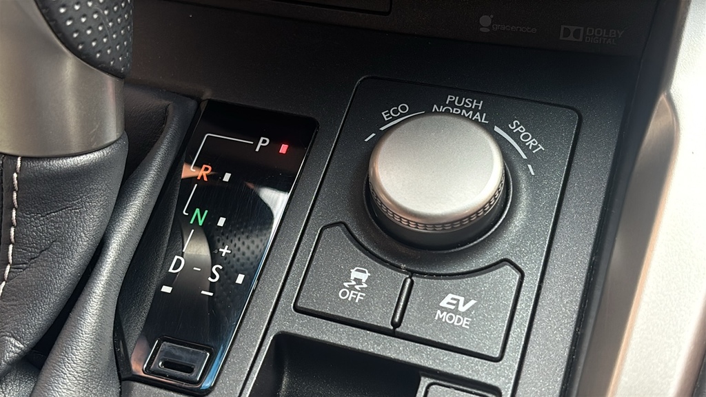 Lexus NX 300H 2.5 F-sport Cvt White #20
