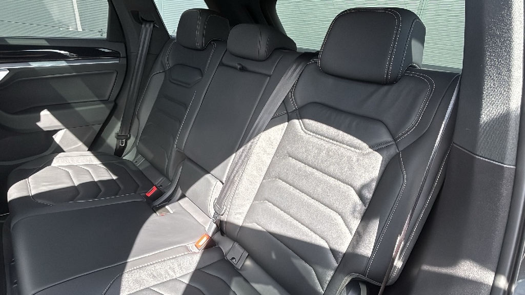 Volkswagen Touareg Tsi Ehybrid 4Motion Tip Elegance Black #12