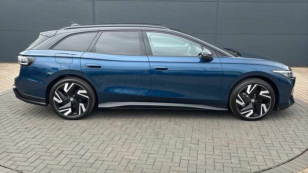 Volkswagen ID.7 250Kw 4Motion Gtx Plus 86Kwh 340 Ps Black #4