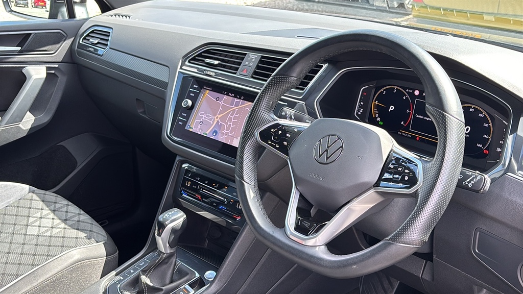 Volkswagen Tiguan 2.0 Tdi 200 4Motion R-line Dsg 200 Ps Black #6