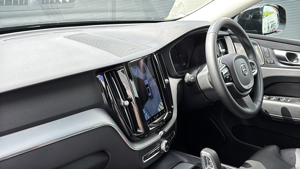 Volvo XC60 2.0 B4d Plus Dark Awd Geartronic 197 Ps Grey #2