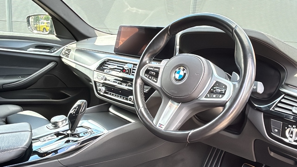BMW 5 Series 520D Mht M Sport Step Pro Pack 190 Ps Black #6