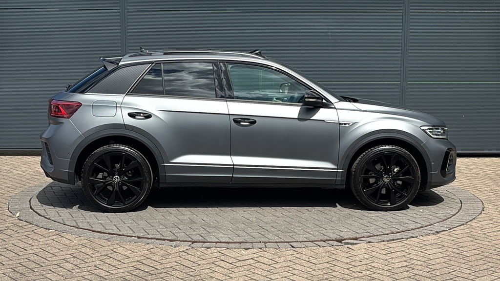 Volkswagen T-Roc 1.5 Tsi Black Edition Plus Dsg 150 Ps Grey #4