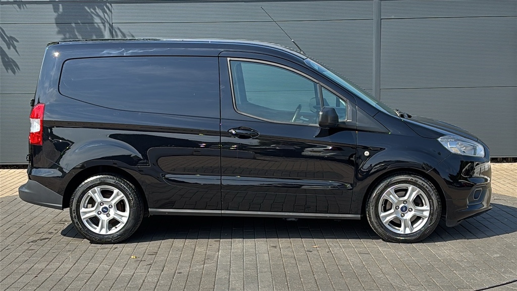 Ford Transit Courier 1.0 Ecoboost Limited Van 6 Speed 100 Ps Black #4