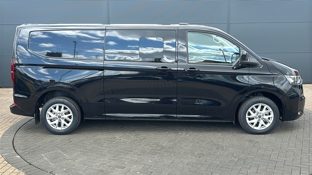 Volkswagen Transporter 2.0 Tdi 150 Commerce Pro Kombi Van 150 Ps Black #4