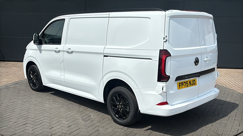 Volkswagen Transporter 2.0 Tdi 110 Commerce Pro Van 110 Ps White #3