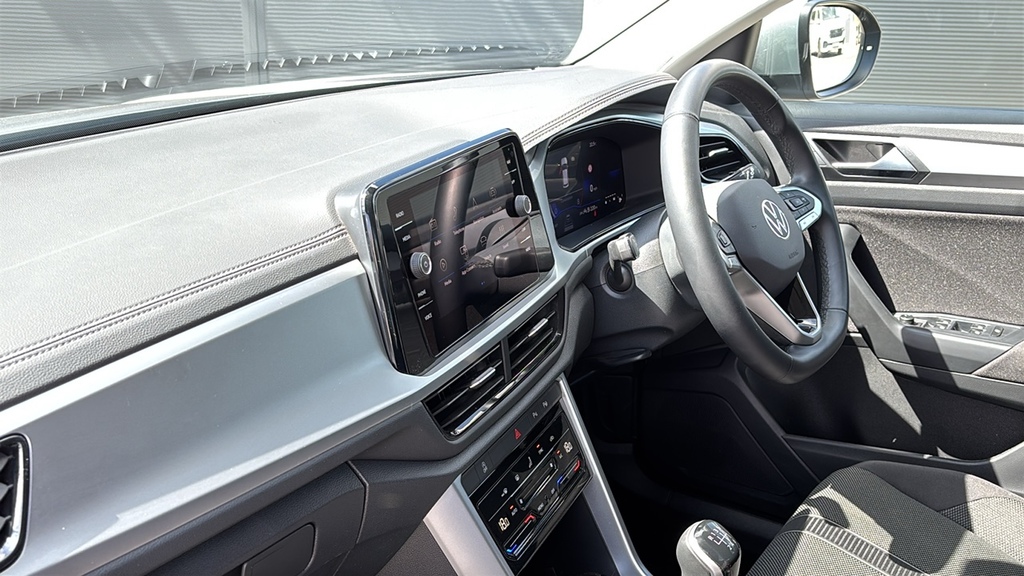 Volkswagen T-Roc 1.5 Tsi Match 150 Ps Silver #2