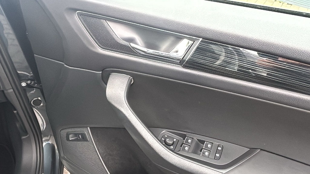 Skoda Kodiaq 1.5 Tsi Edition Dsg 7 Seat 150 Ps Grey #6