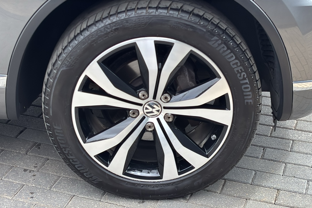 Volkswagen Touareg 3.0 V6 Tdi Bluemotion Tech 262 R-line Tip Grey #5