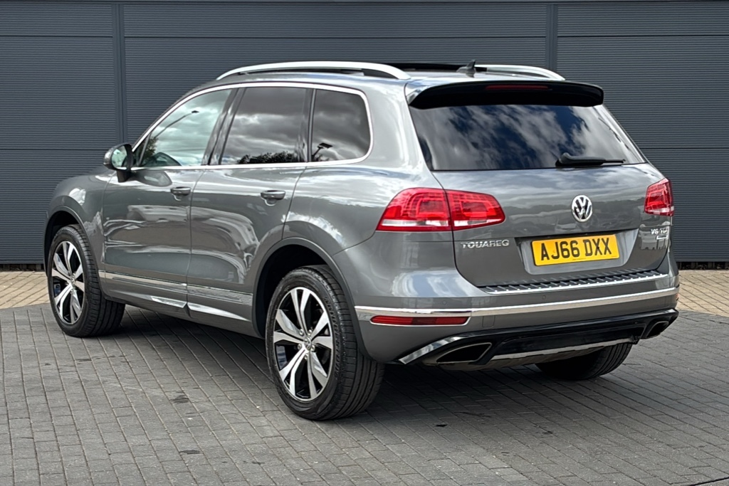 Volkswagen Touareg 3.0 V6 Tdi Bluemotion Tech 262 R-line Tip Grey #3