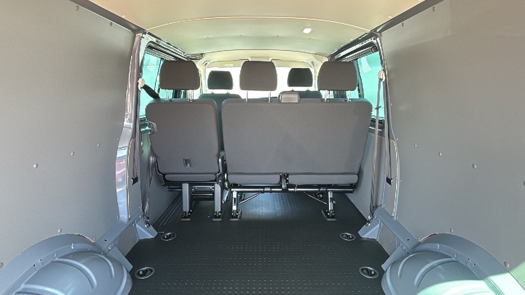 Volkswagen Transporter T32 Swb 2.0 Bitdi 204 Highline Dsg Grey #9