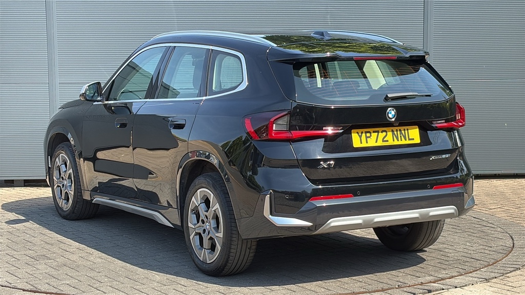 BMW X1 Xdrive 23I Mht Xline Premier Step 0 Ps Black #3