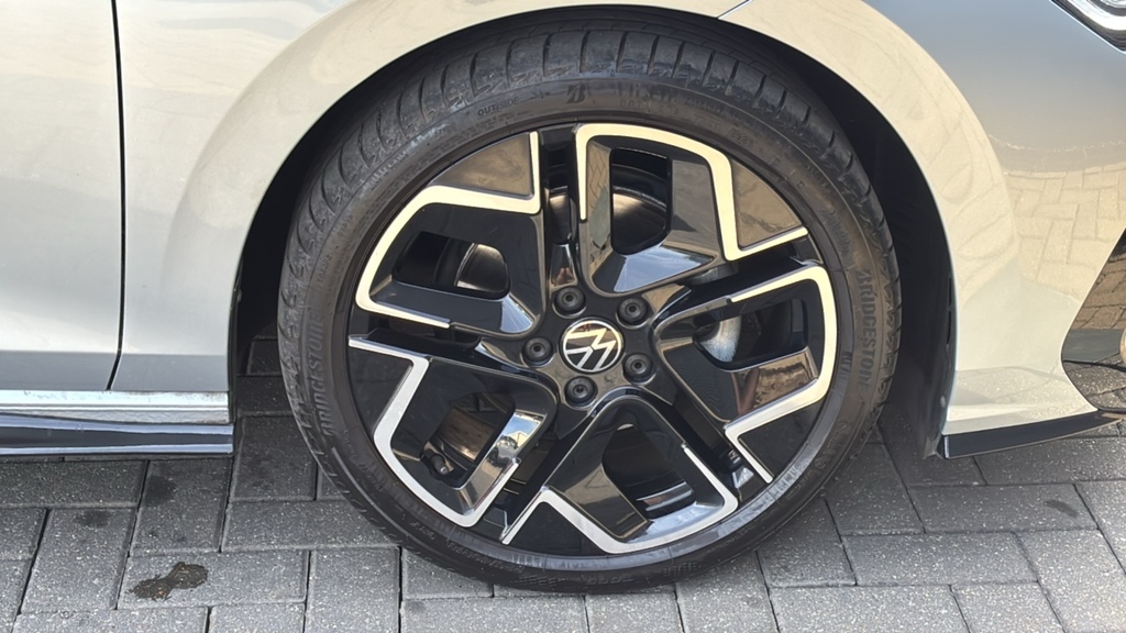 Volkswagen Golf 1.5 Etsi 150 R-line Dsg 150 Ps Silver #5