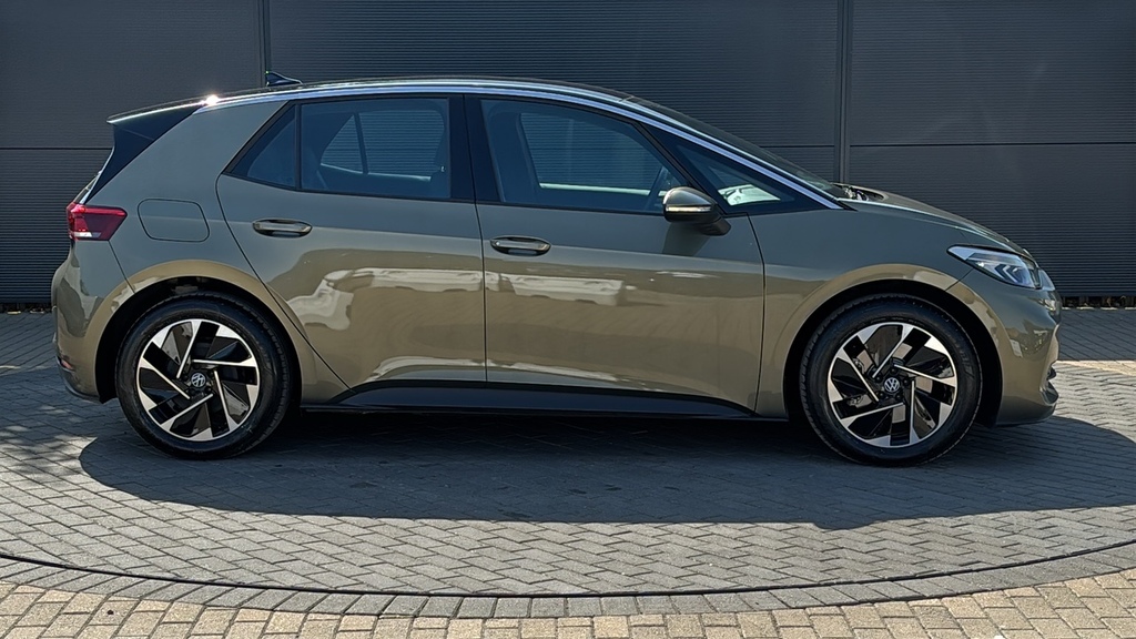 Volkswagen ID.3 150Kw Pro 59Kwh 204 Ps Black #4