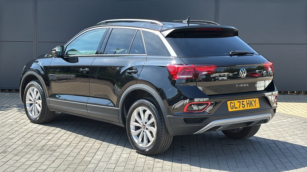 Volkswagen T-Roc 1.5 Tsi Match Dsg 150 Ps Black #3
