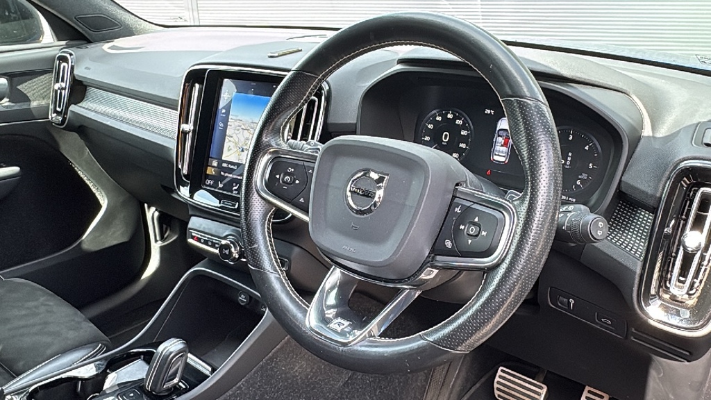 Volvo XC40 2.0 D3 R Design Pro Geartronic 150 Ps Blue #6