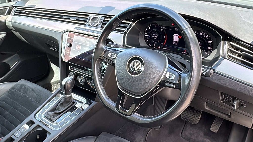 Volkswagen Passat 2.0 Tdi Gt Dsg 0 Ps Black #6
