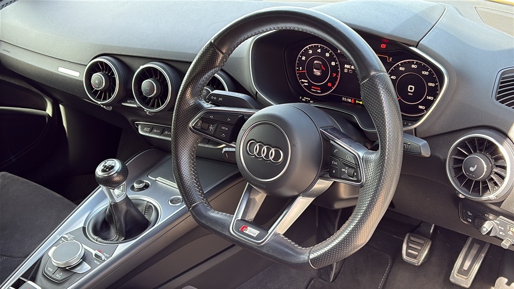 Audi TT 1.8T Fsi S Line 180 Ps White #6