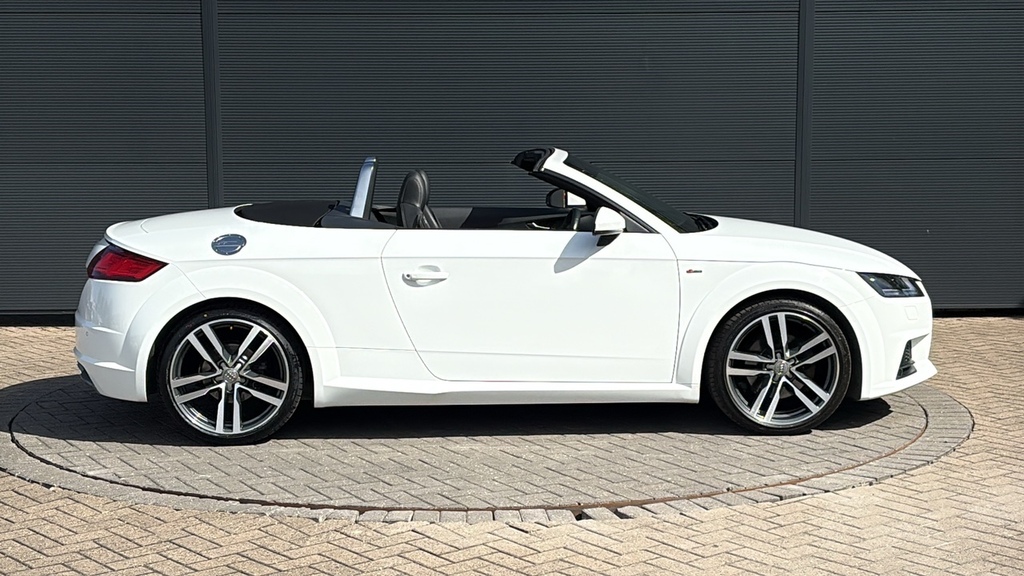 Audi TT 1.8T Fsi S Line 180 Ps White #4