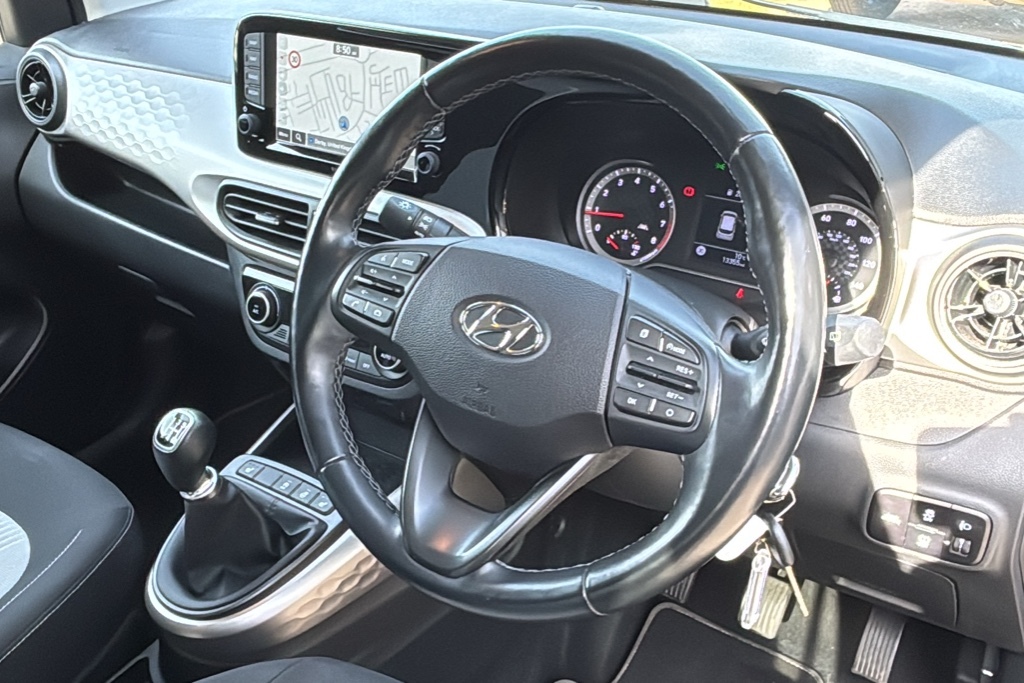 Hyundai I10 1.2 Premium 84 Ps Black #6