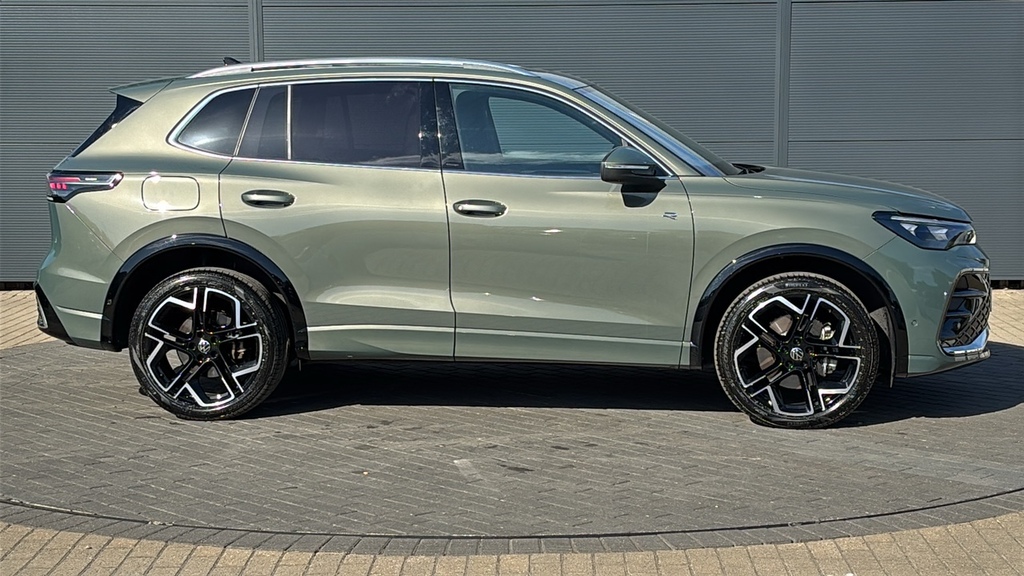 Volkswagen Tiguan 1.5 Tsi 272 Ehybrid R-line Dsg 272 Ps Green #4