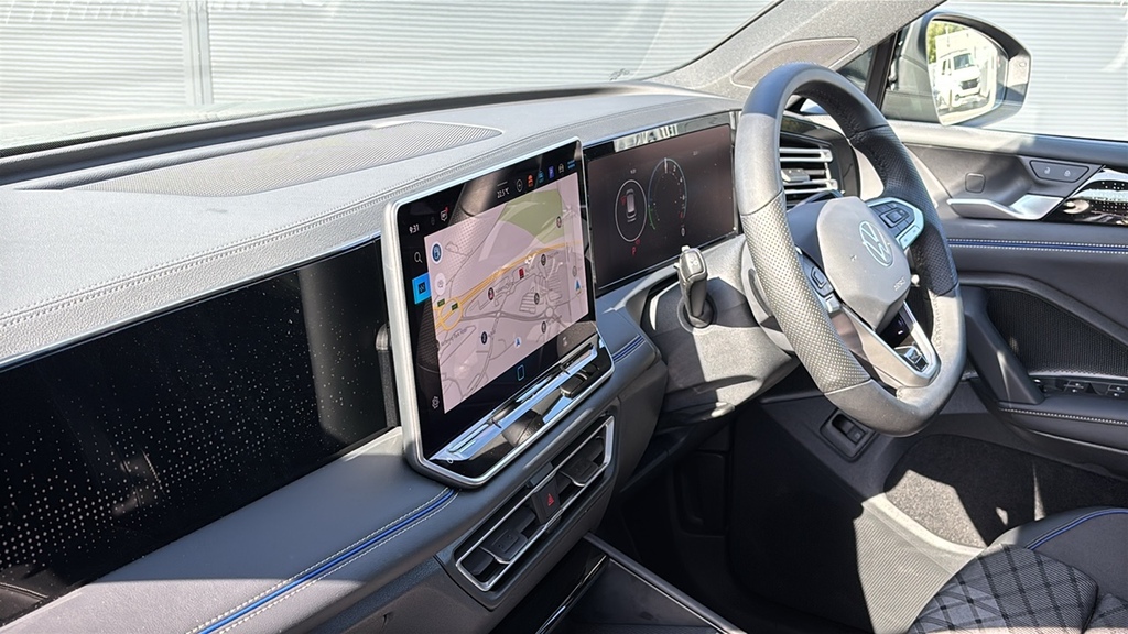 Volkswagen Tiguan 1.5 Tsi 272 Ehybrid R-line Dsg 272 Ps Green #2