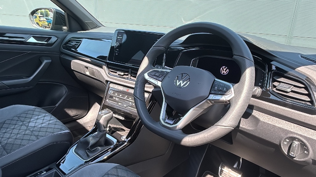 Volkswagen T-Roc 1.5 Tsi Black Edition Plus Dsg 150 Ps Black #6