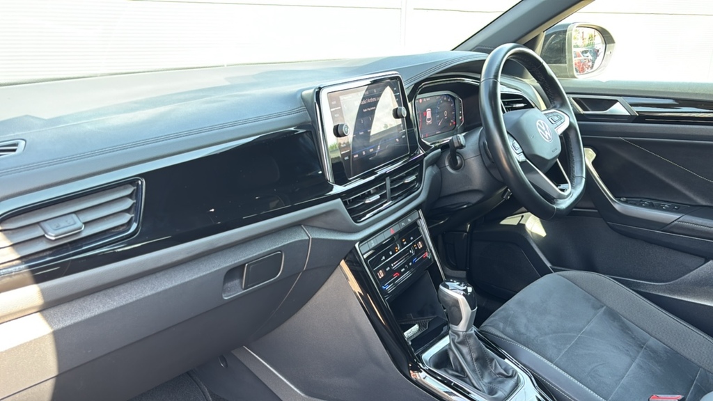Volkswagen T-Roc 1.5 Tsi Style Dsg 150 Ps Grey #2