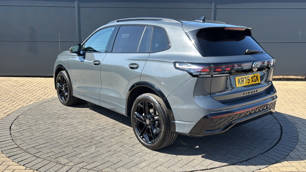 Volkswagen Tiguan 1.5 Tsi 272 Ehybrid R-line Dsg 272 Ps Grey #3