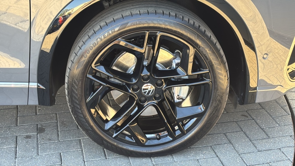 Volkswagen Tiguan 1.5 Tsi 272 Ehybrid R-line Dsg 272 Ps Grey #5