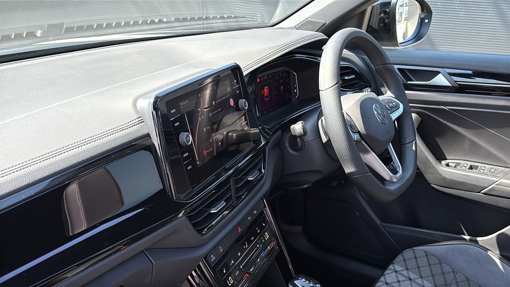 Volkswagen T-Roc 1.5 Tsi Black Edition Plus Dsg 150 Ps Grey #2