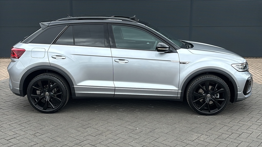 Volkswagen T-Roc 1.5 Tsi Black Edition Plus Dsg 150 Ps Silver #4